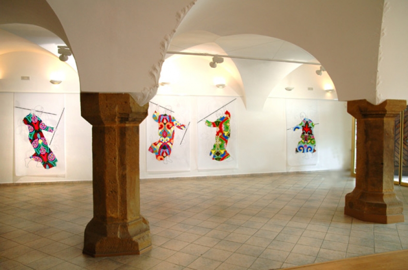 http://makisale.mirunadragan.com/files/gimgs/th-14_1installation_view.jpg